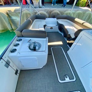 Private Boat Charters in Aruba